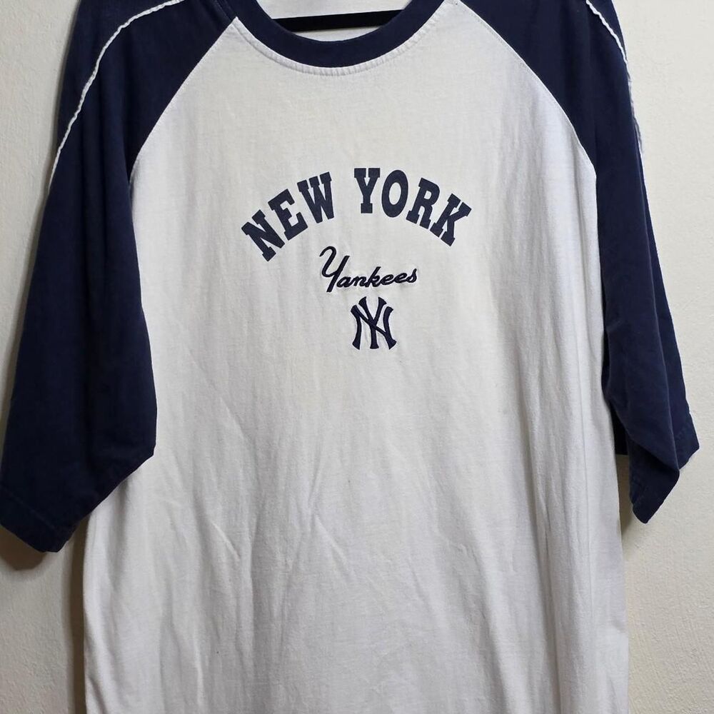 Majestic-athletic Women's multi T-shirt